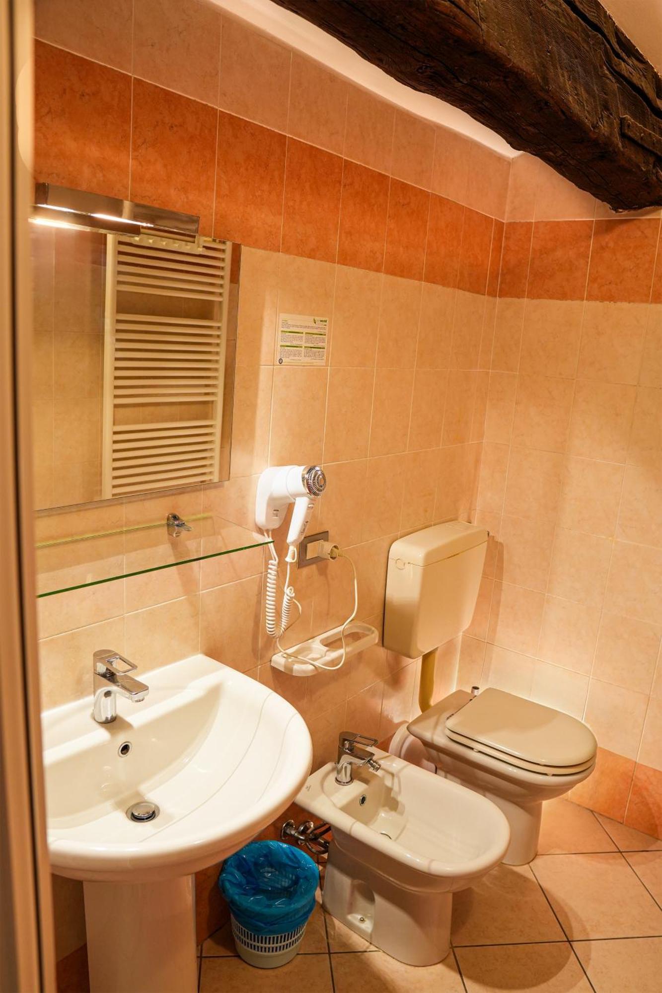 Smart Hotel Ferrara Eksteriør bilde