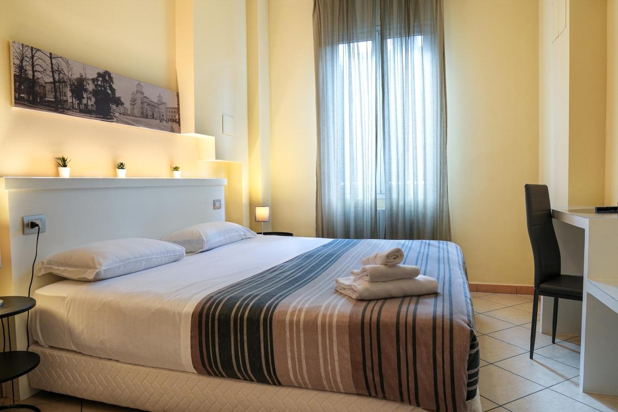 Smart Hotel Ferrara Eksteriør bilde
