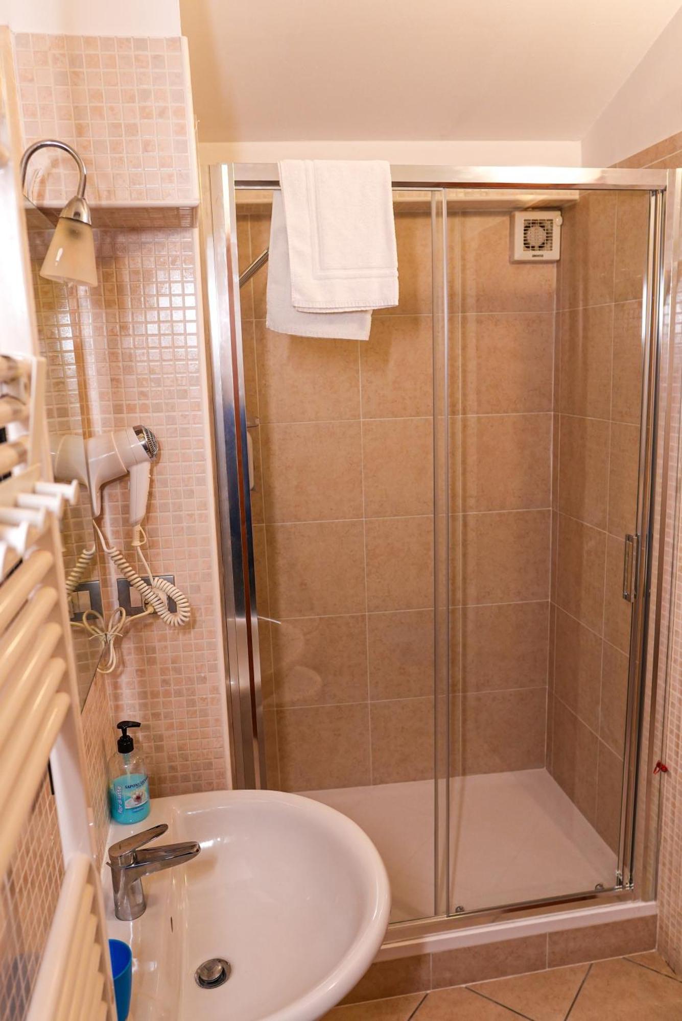 Smart Hotel Ferrara Eksteriør bilde