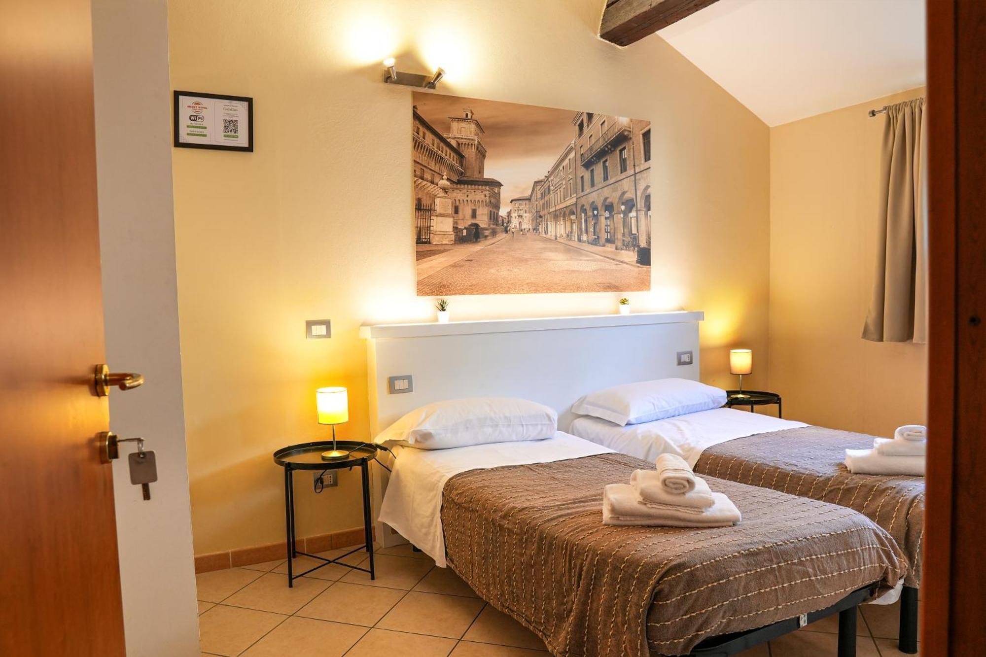 Smart Hotel Ferrara Eksteriør bilde