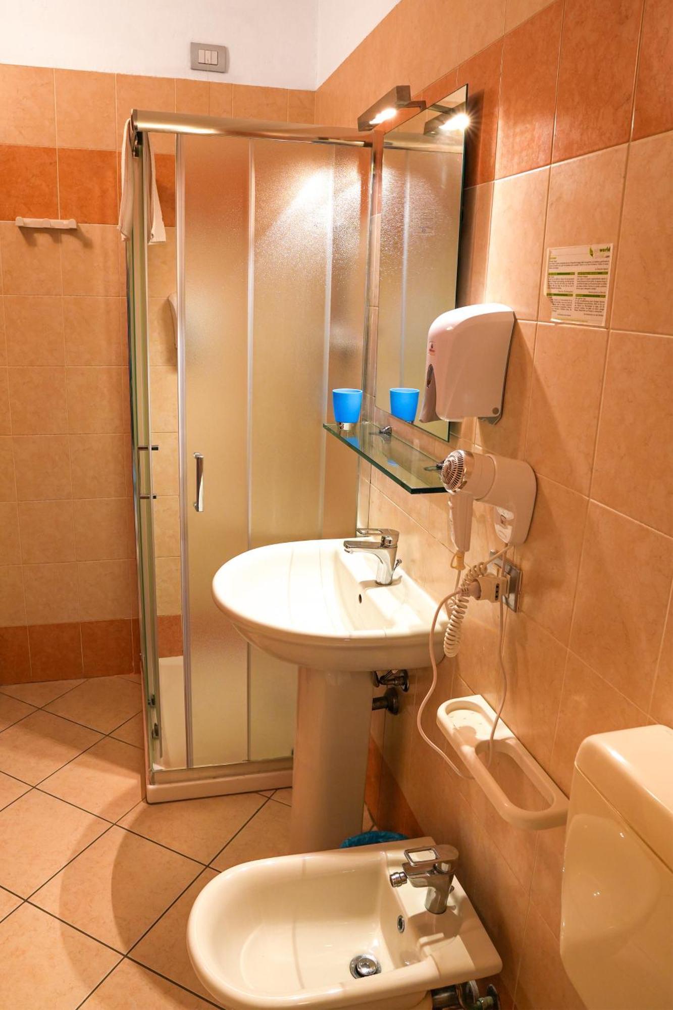 Smart Hotel Ferrara Eksteriør bilde