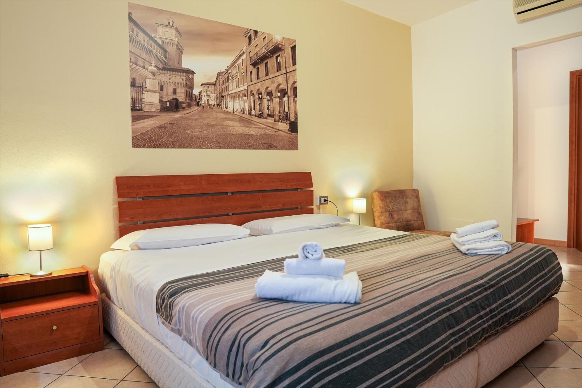 Smart Hotel Ferrara Eksteriør bilde