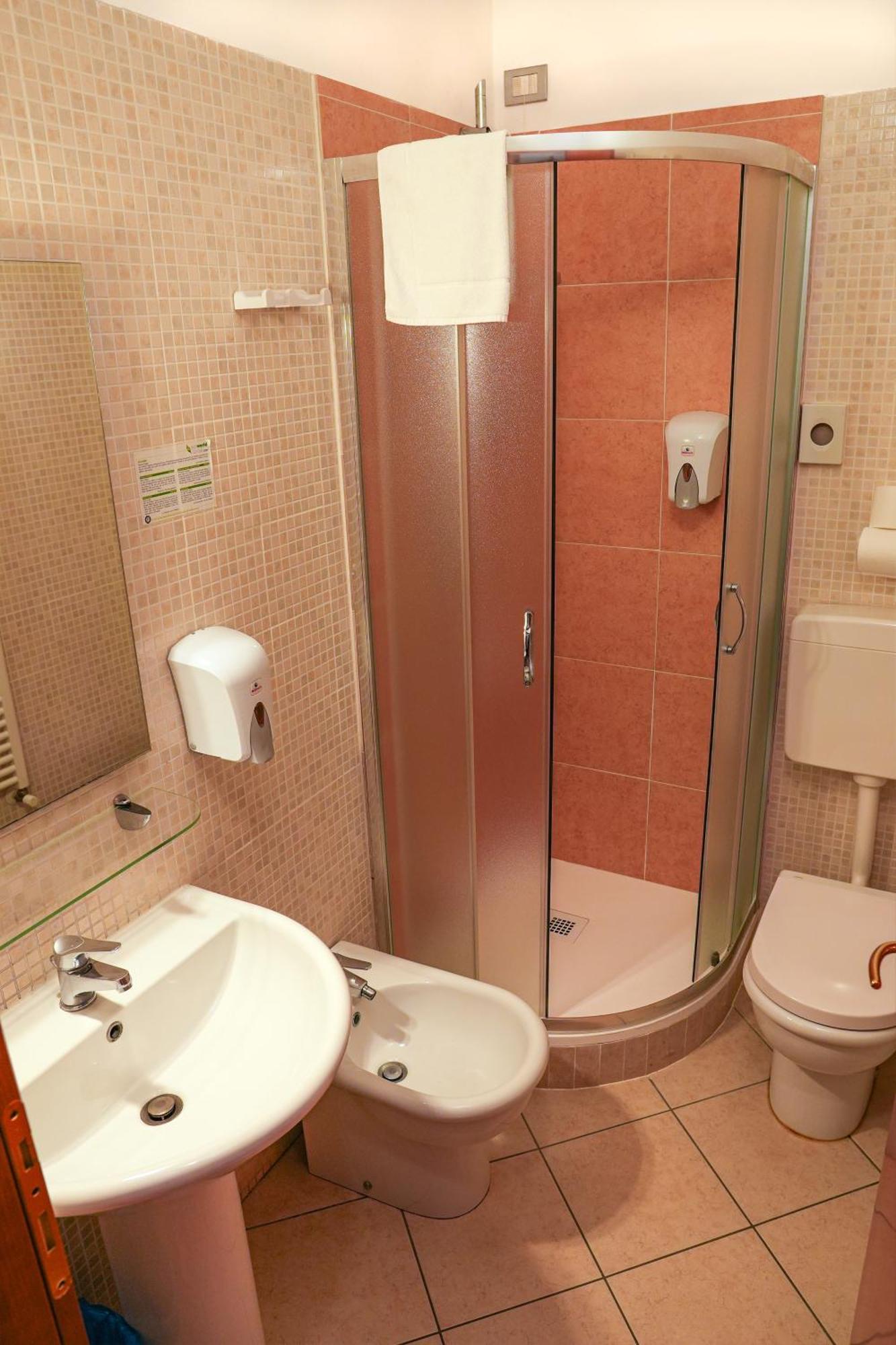 Smart Hotel Ferrara Eksteriør bilde