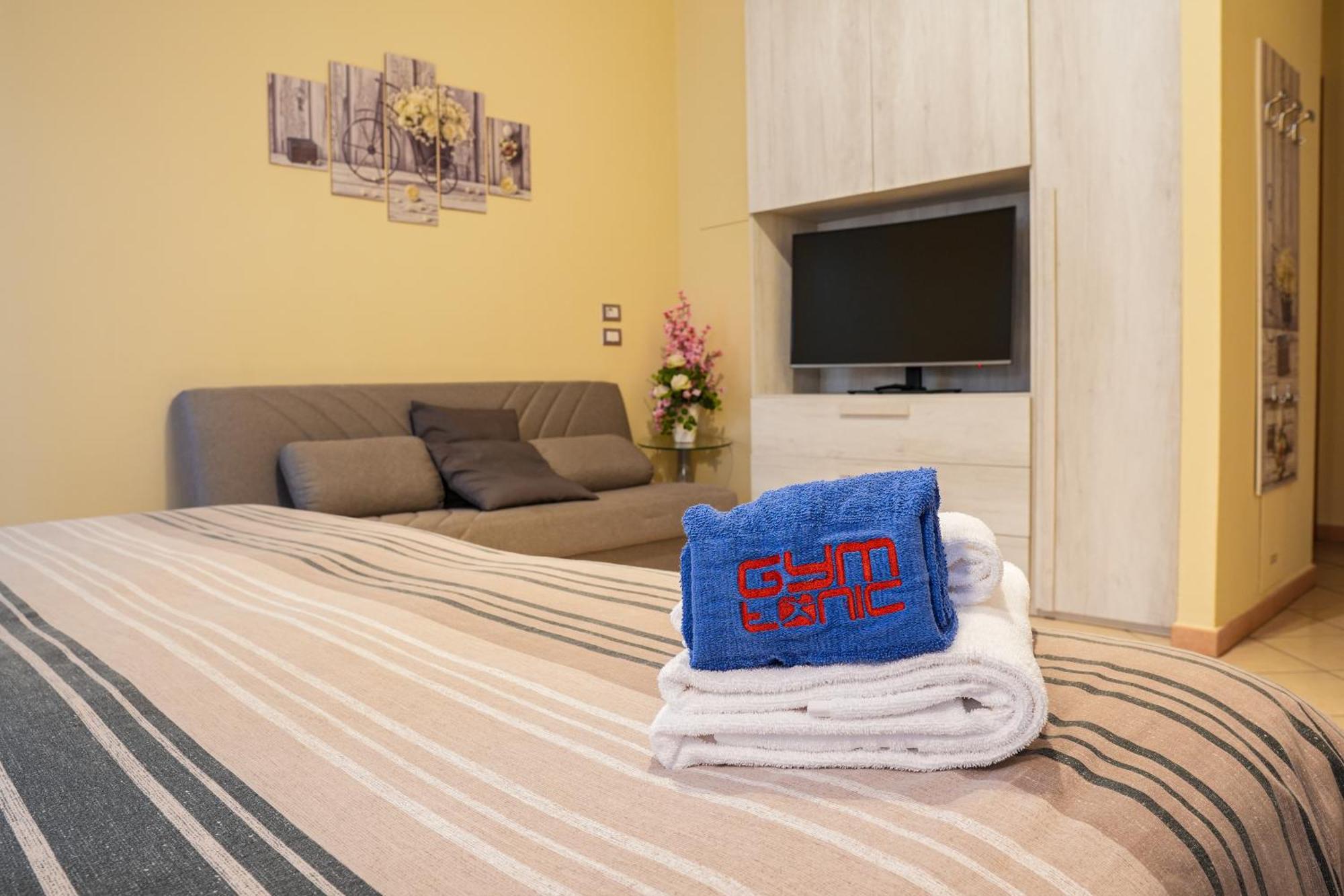 Smart Hotel Ferrara Eksteriør bilde