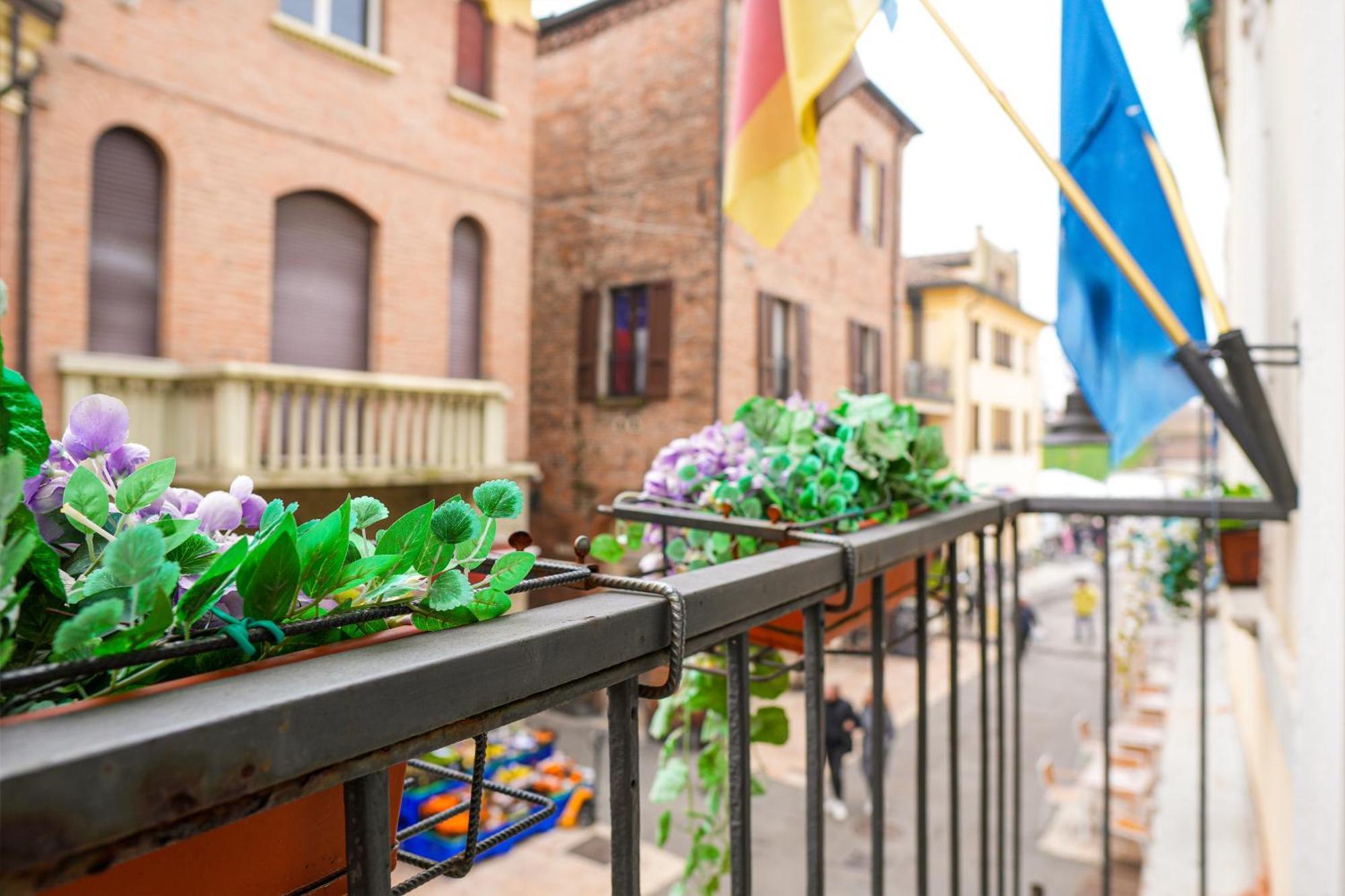 Smart Hotel Ferrara Eksteriør bilde