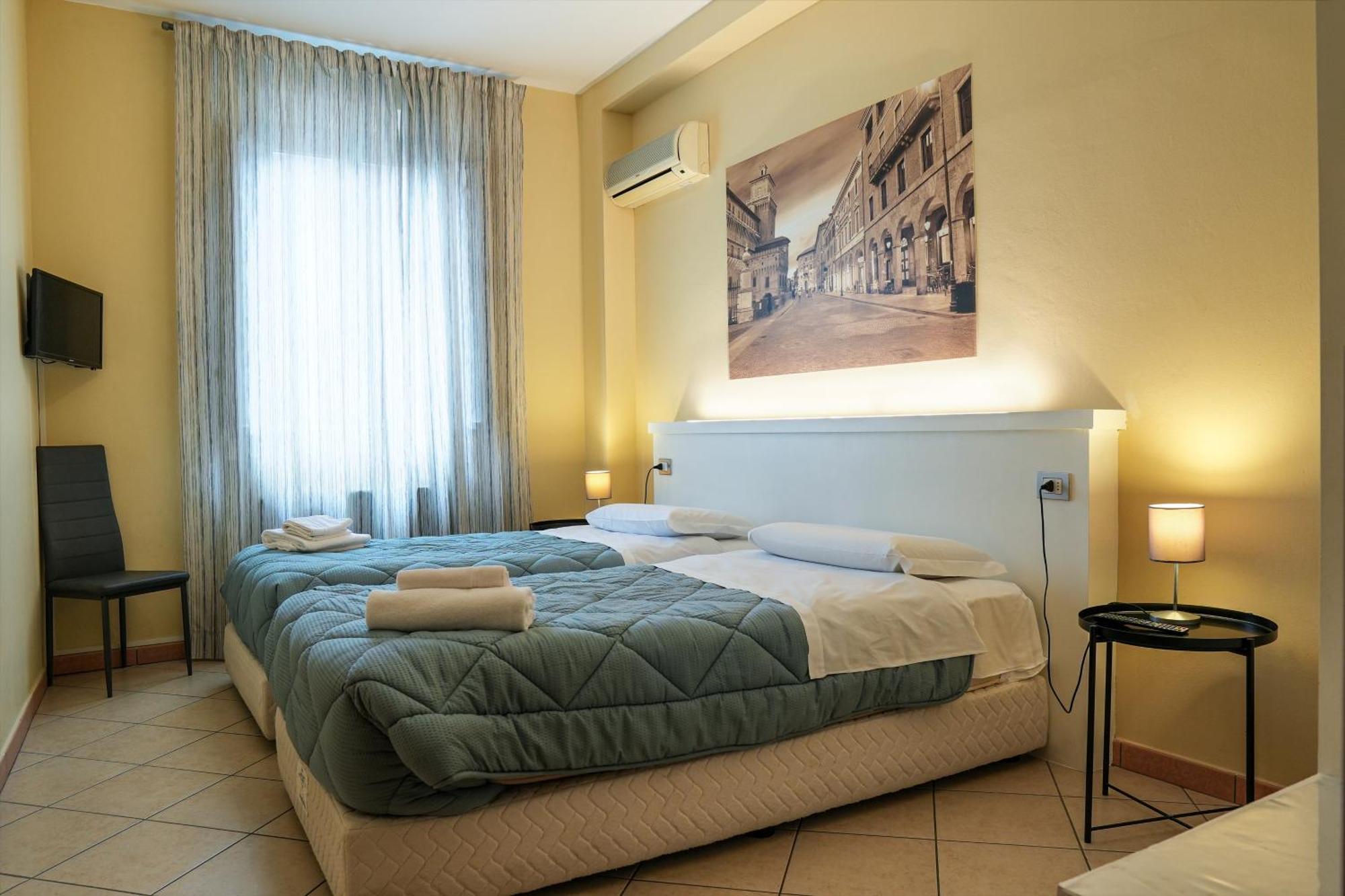 Smart Hotel Ferrara Eksteriør bilde